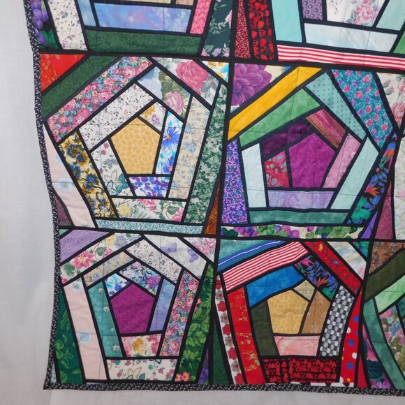 Handmade Bright colourful Pentagon Pattern 36" x 48" lap / Baby Quilt - Picture 7 of 8